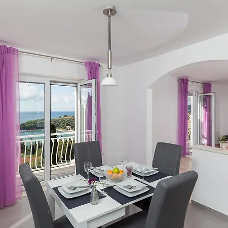 Lägenhet Enzian - Comfort Two Bedroom With Balcony And Sea View Mlini