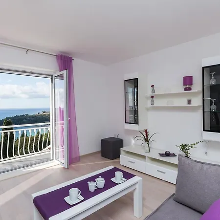 Lägenhet Enzian - Comfort Two Bedroom With Balcony And Sea View Mlini
