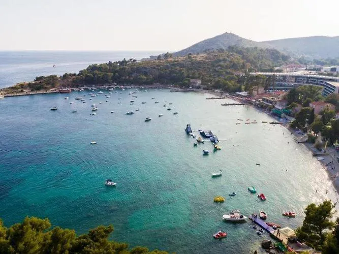 Enzian - Comfort Two Bedroom With Balcony And Sea View Mlini