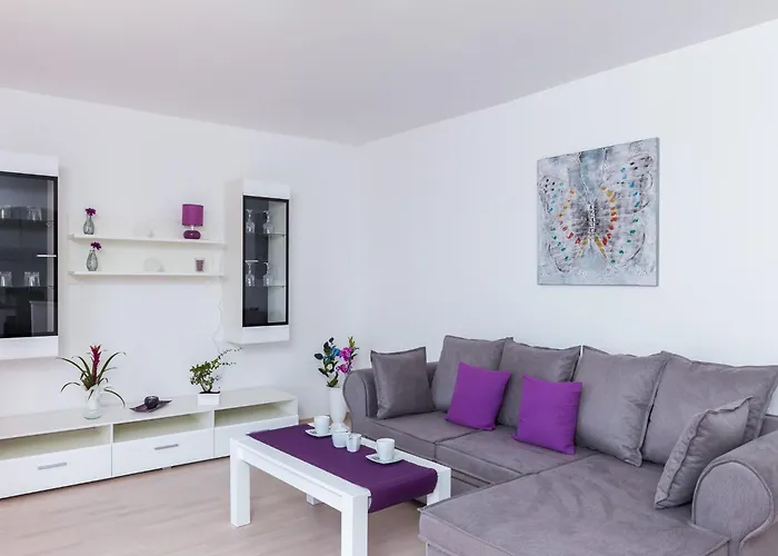 Appartement Enzian - Comfort Two Bedroom With Balcony And Sea View