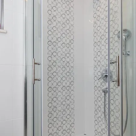 Apartment Enzian - Comfort Two Bedroom With Balcony And Sea View