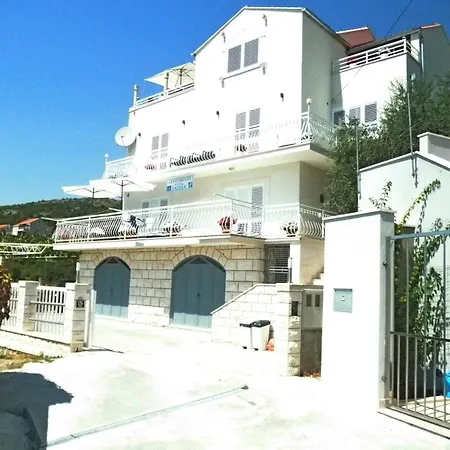 Appartement Enzian - Comfort Two Bedroom With Balcony And Sea View *